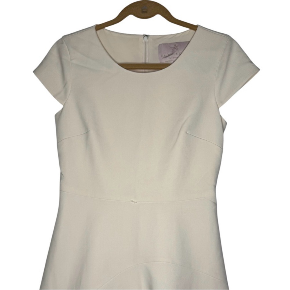 GAL MEETS GLAM Cecilia Cream Crepe Dress | Size: 4 - Picture 4 of 12